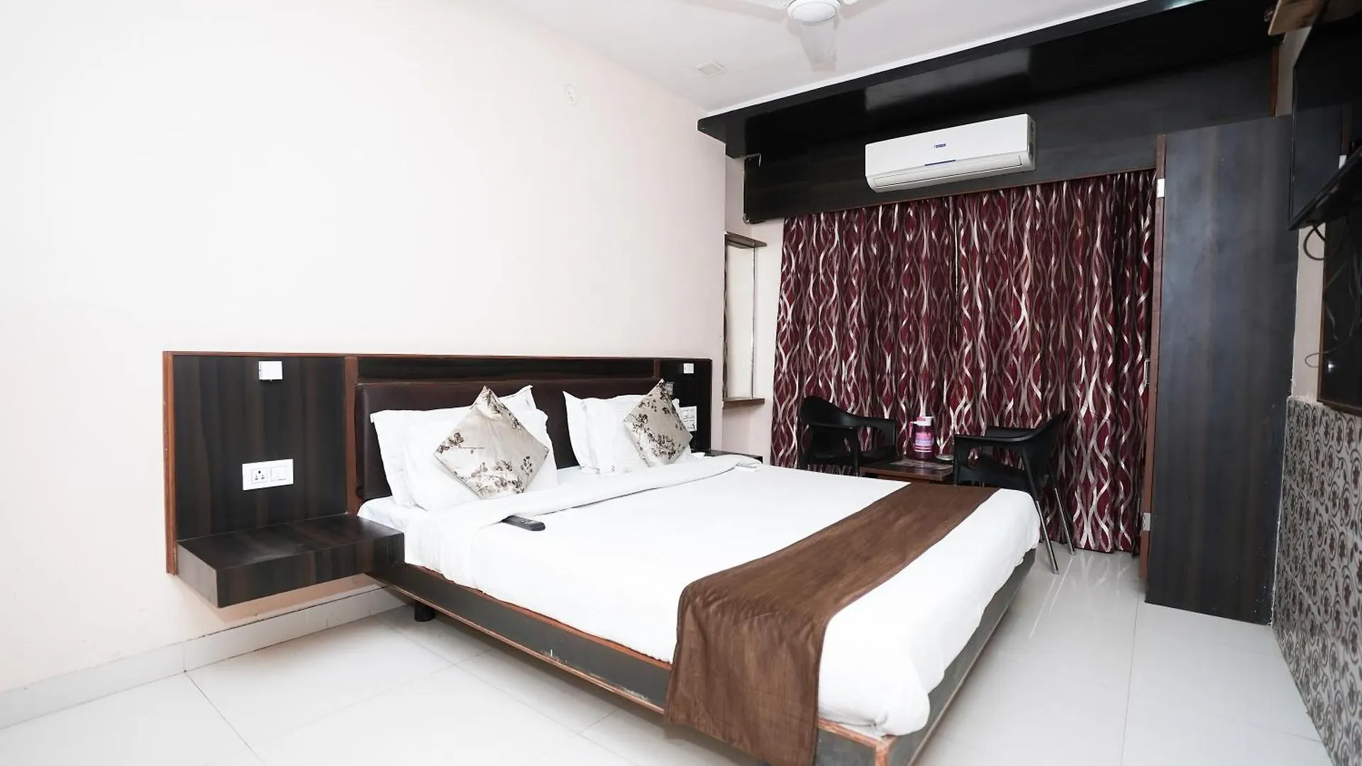 Hotel Madurai Near Central Bus Stand, Udajpur Indie